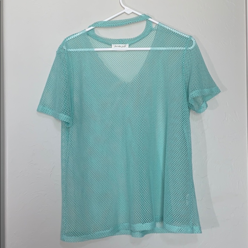 Fish net V cut shirt